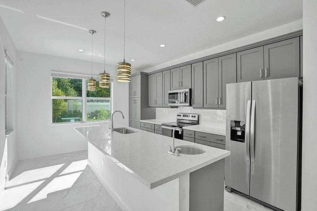 DEERFIELD CROSSING - Residential Lease