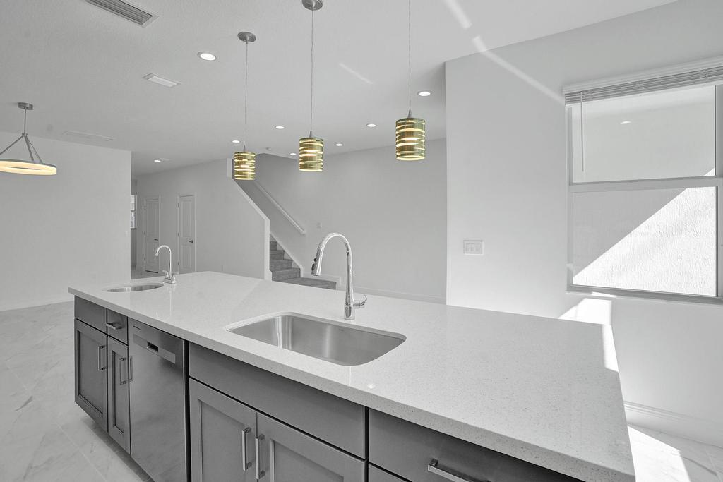 DEERFIELD CROSSING - Residential Lease