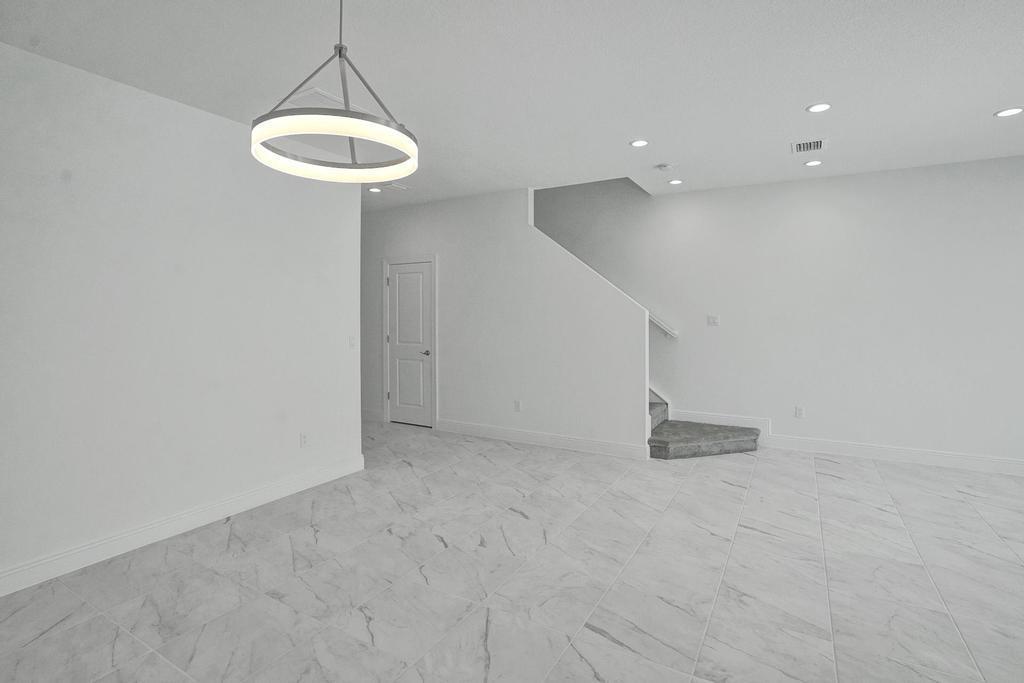 DEERFIELD CROSSING - Residential Lease