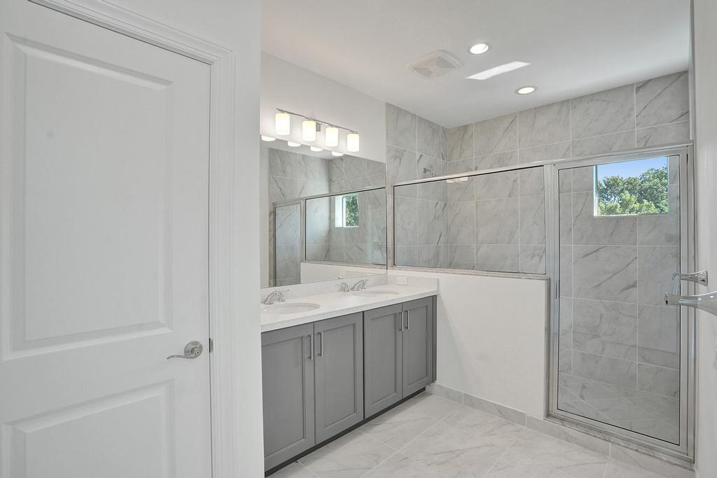 DEERFIELD CROSSING - Residential Lease