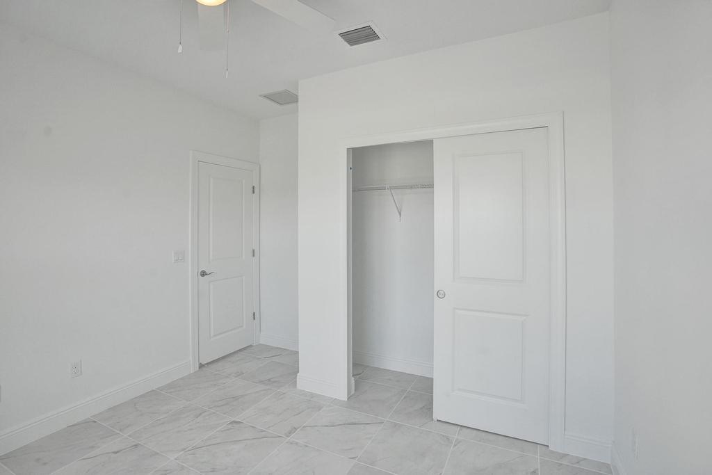 DEERFIELD CROSSING - Residential Lease