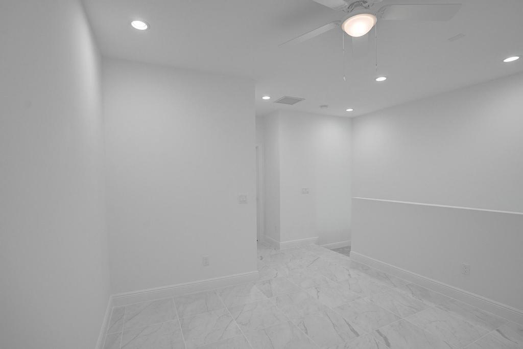 DEERFIELD CROSSING - Residential Lease