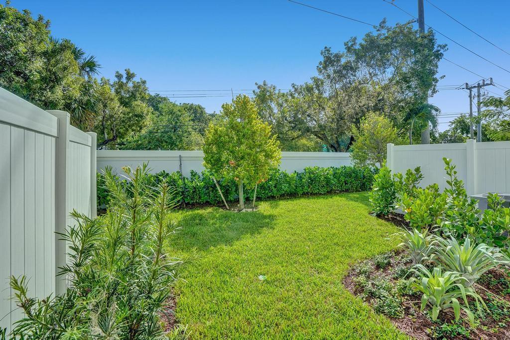 DEERFIELD CROSSING - Residential Lease