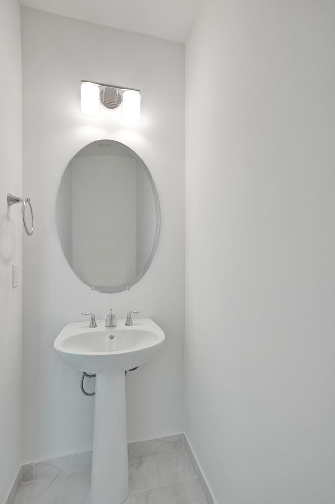 DEERFIELD CROSSING - Residential Lease