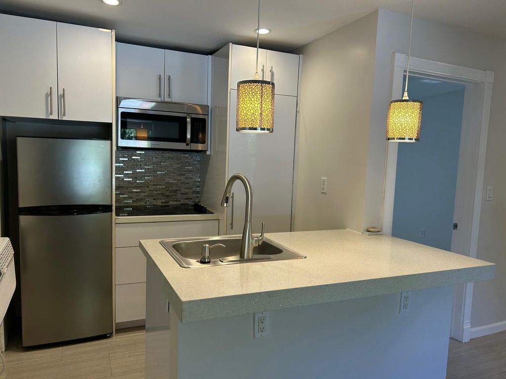 Photo of 112 NE 5th Street, Fort Lauderdale, FL 33301 (MLS # B26001443)