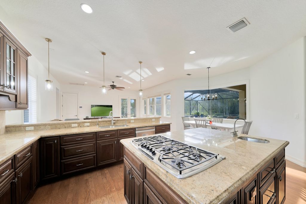 Photo of 7612 160th Lane N, Palm Beach Gardens, FL 33418 (MLS # R10883690)