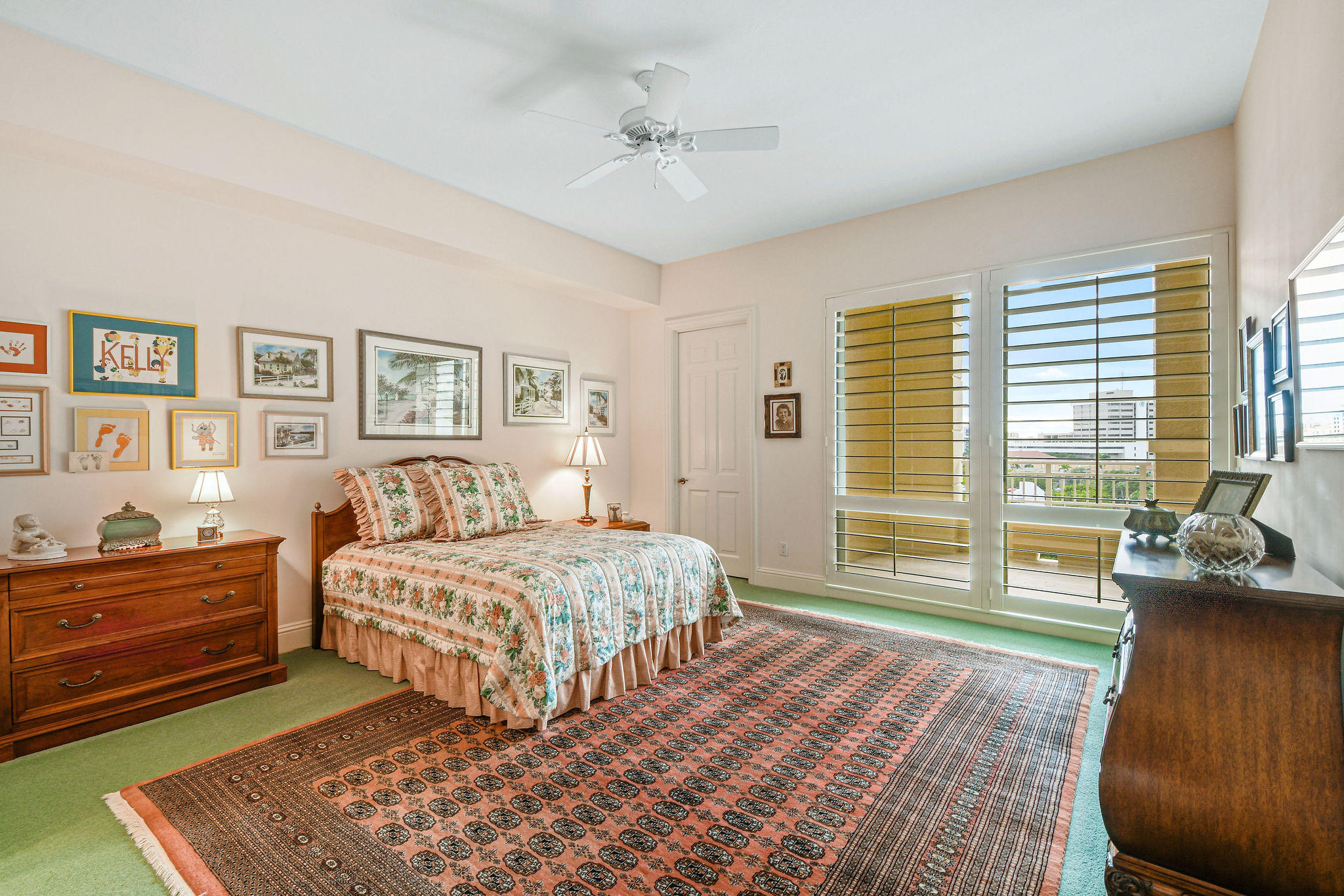 ONE WATERMARK PLACE OF THE PALM BEACHES - Residential