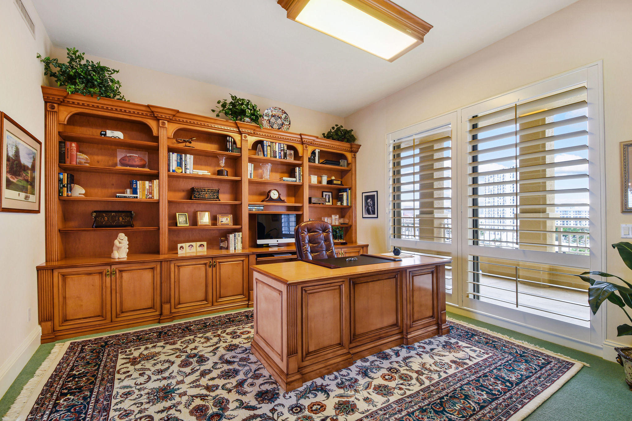 ONE WATERMARK PLACE OF THE PALM BEACHES - Residential