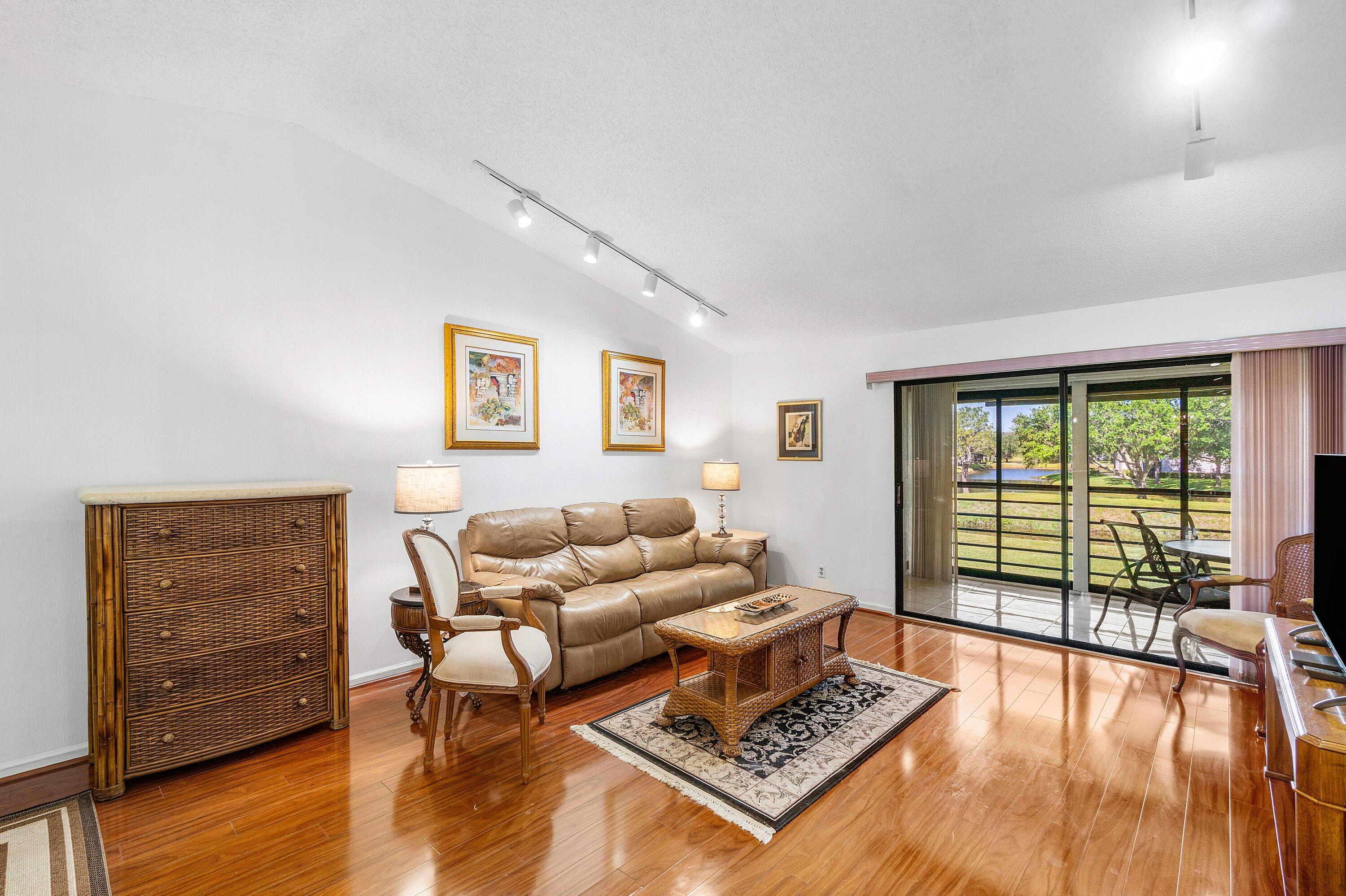 BANYAN SPRINGS - Residential