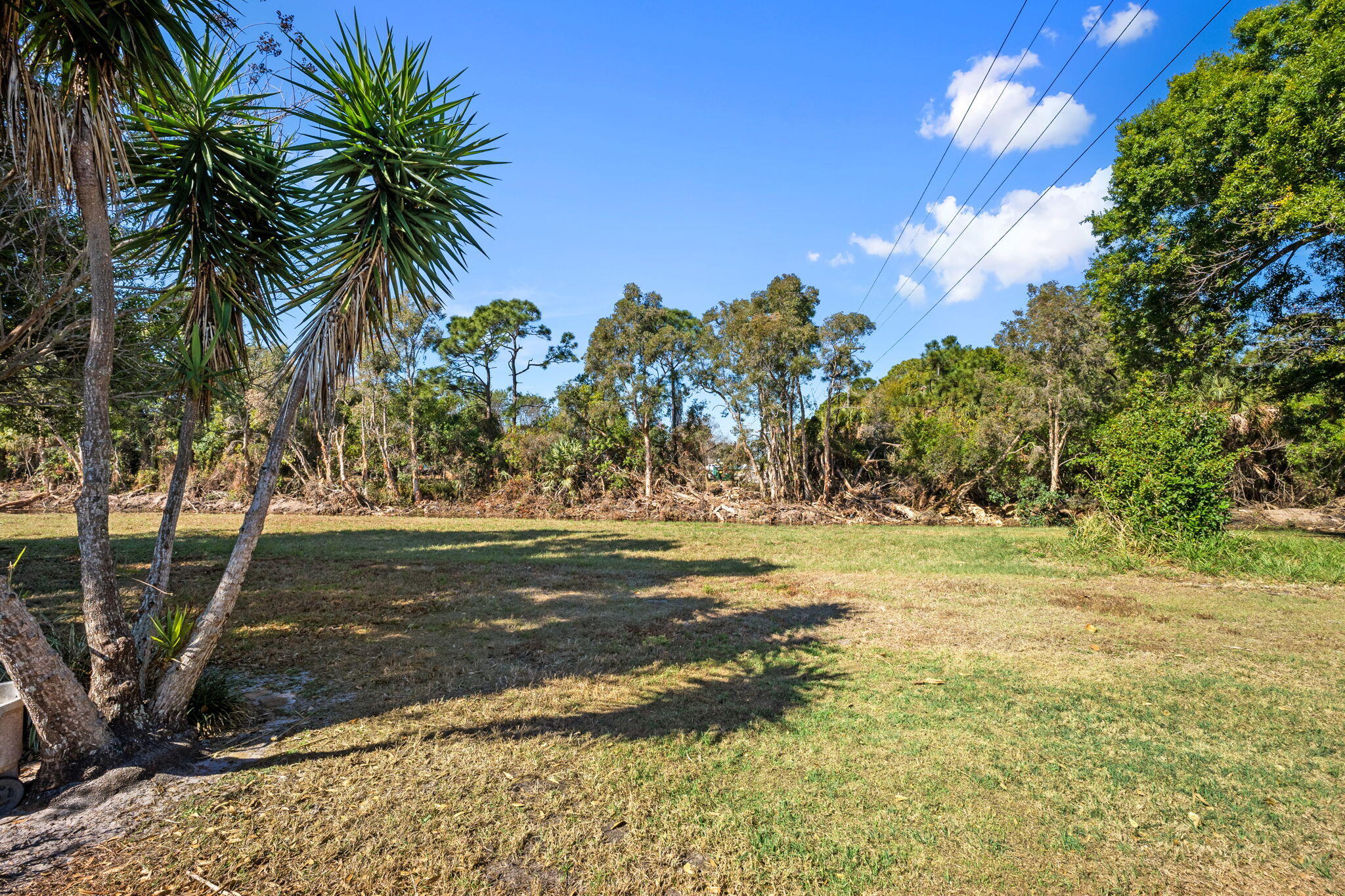 HIGH POINT OF FT PIERCE CONDOMINIUM SECTION 1 - Residential