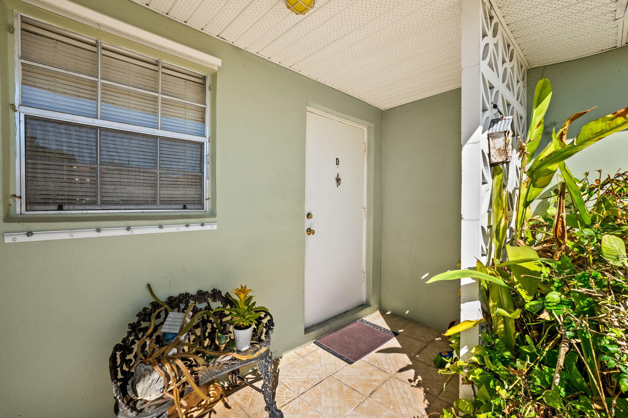 113 Lakes End Drive D