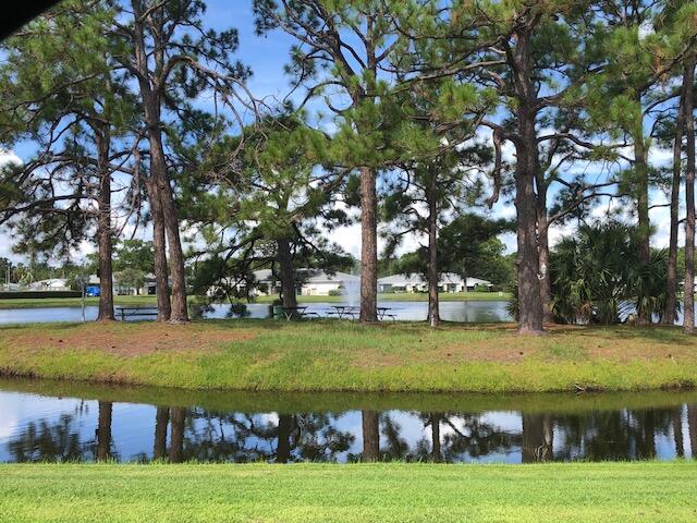 HIGH POINT OF FT PIERCE CONDOMINIUM SECTION 1 - Residential