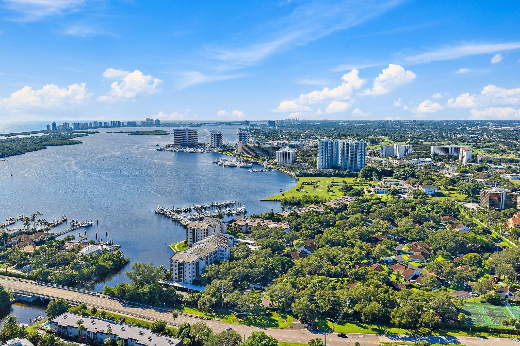 TWELVE OAKS - Residential