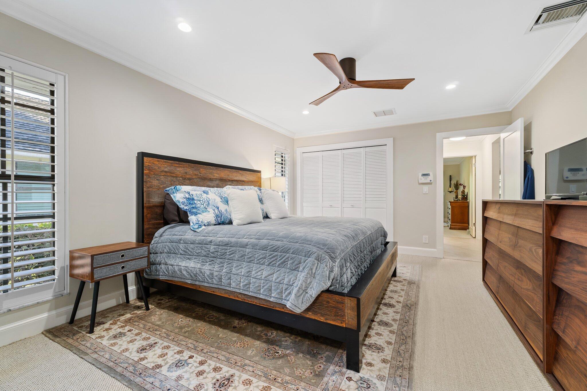 TWELVE OAKS - Residential