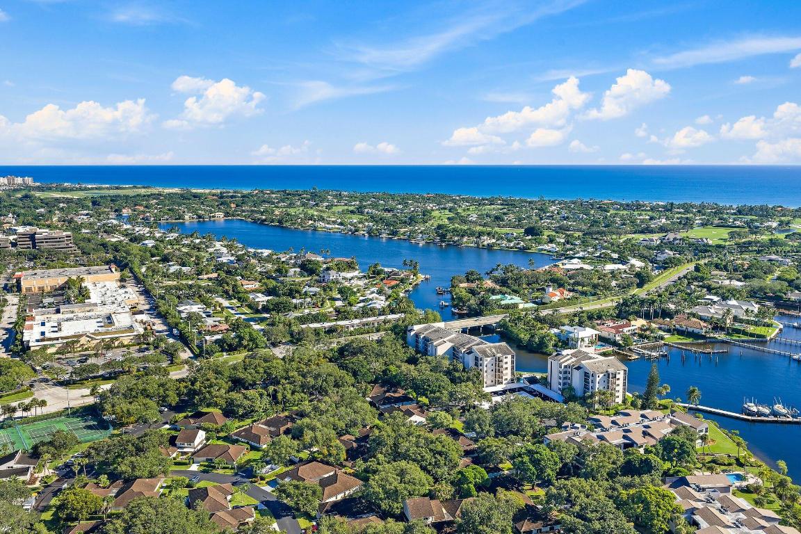 TWELVE OAKS - Residential