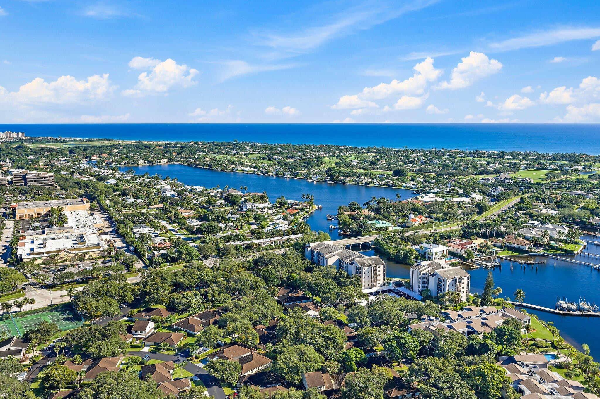 TWELVE OAKS - Residential