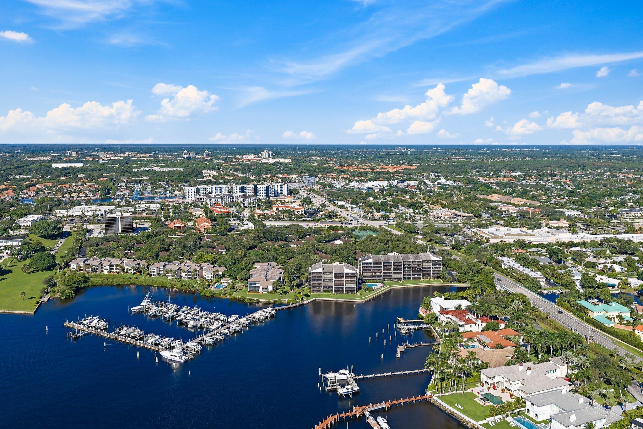 TWELVE OAKS - Residential