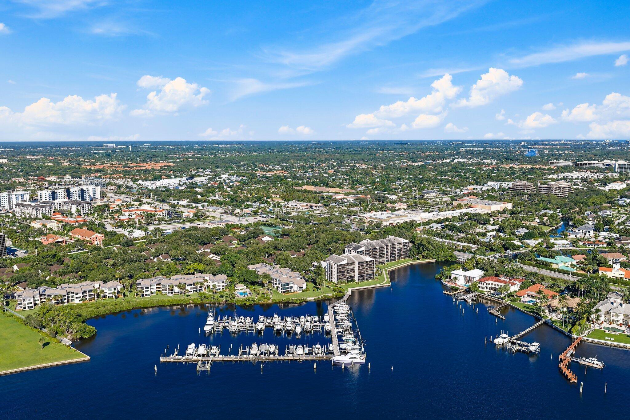 TWELVE OAKS - Residential