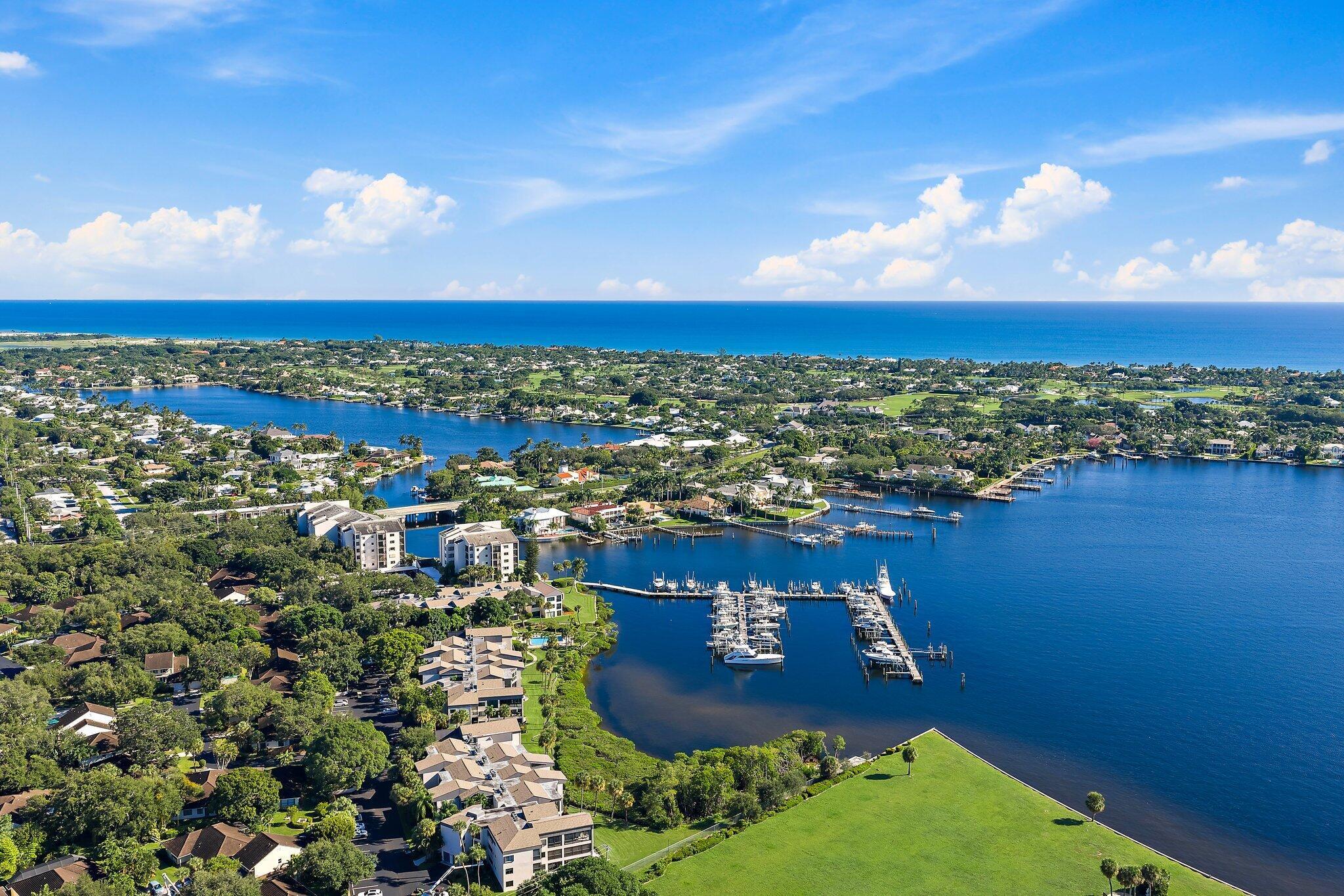 TWELVE OAKS - Residential