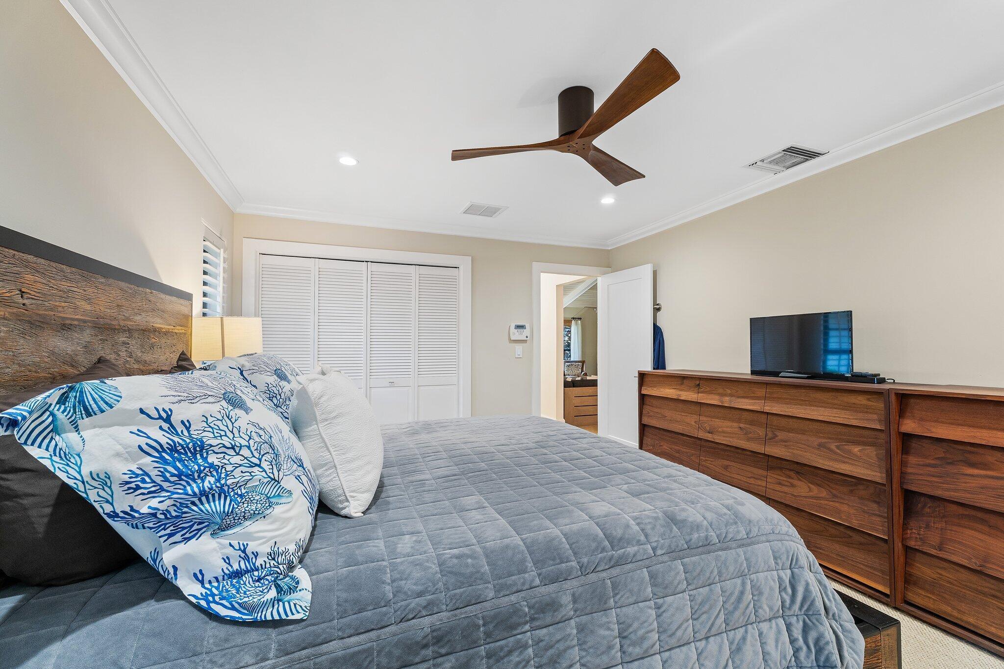 TWELVE OAKS - Residential