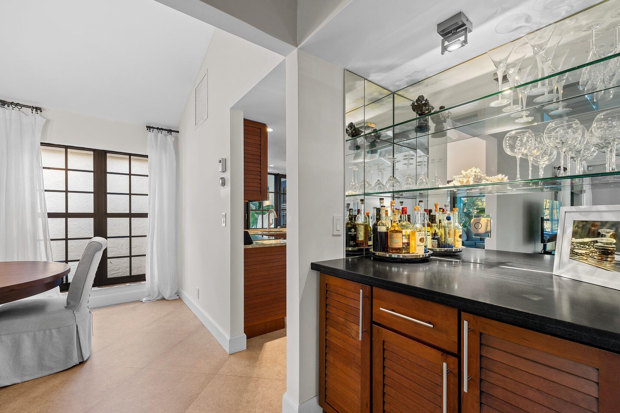 TWELVE OAKS - Residential