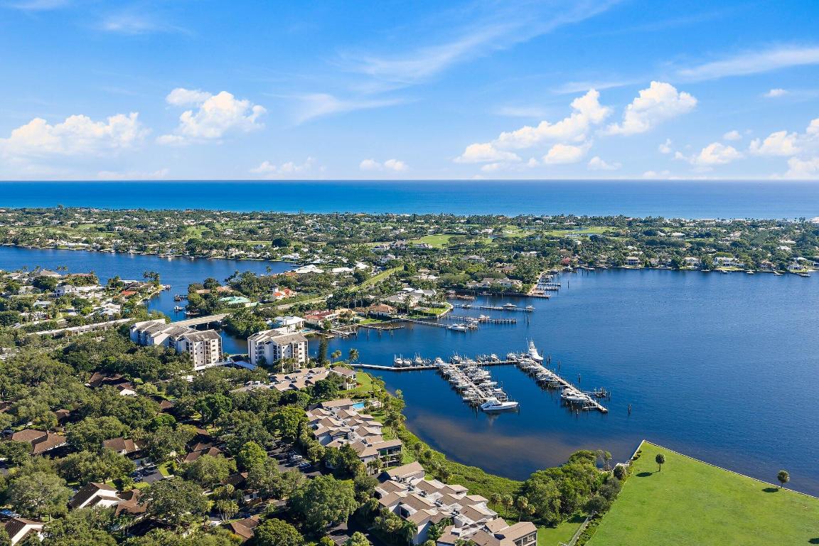 TWELVE OAKS - Residential