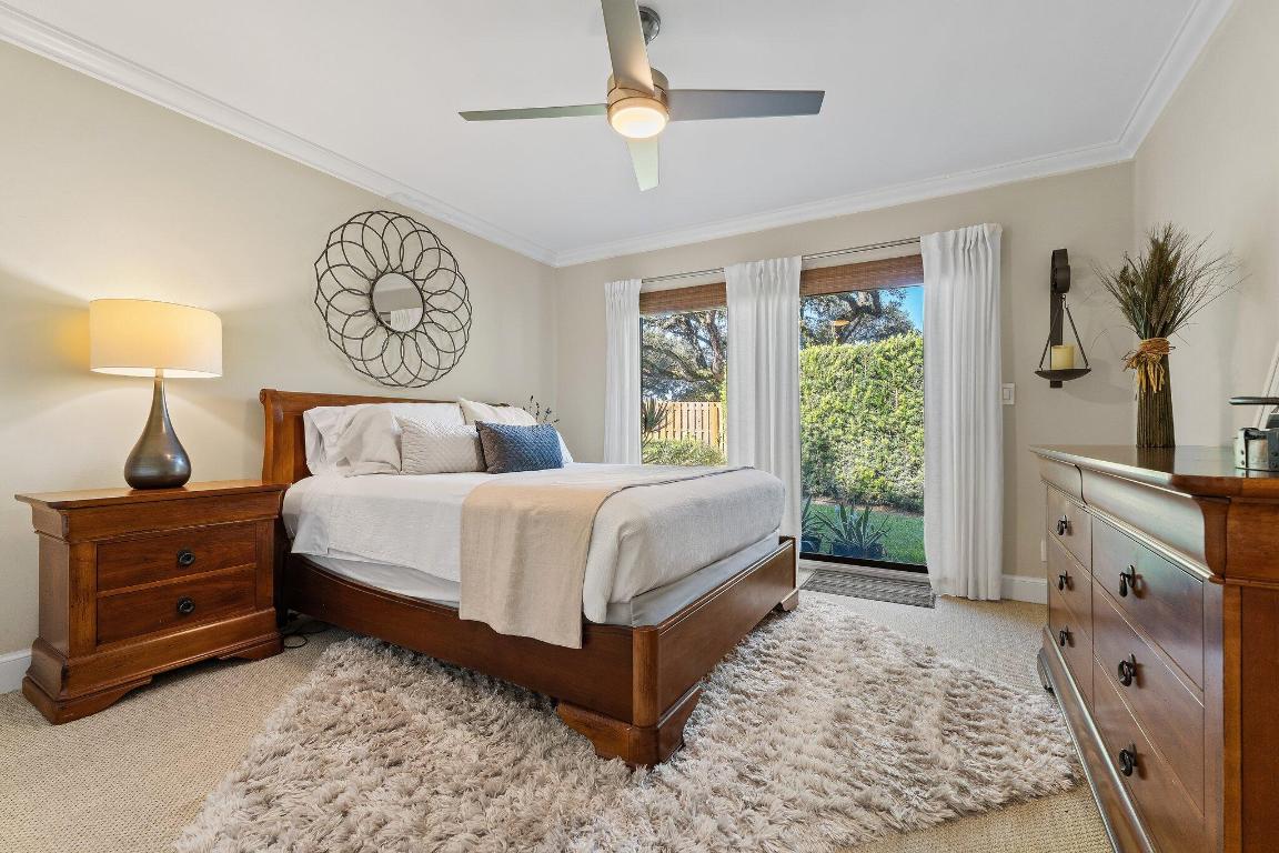 TWELVE OAKS - Residential