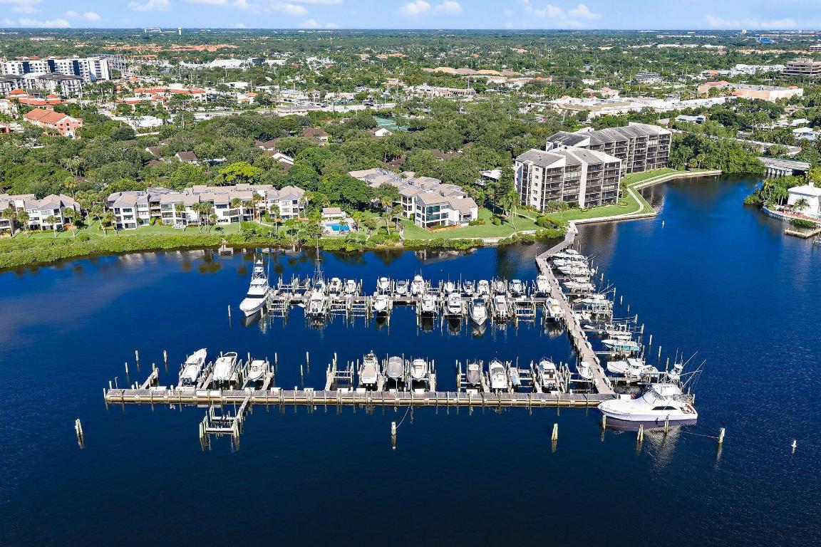 TWELVE OAKS - Residential