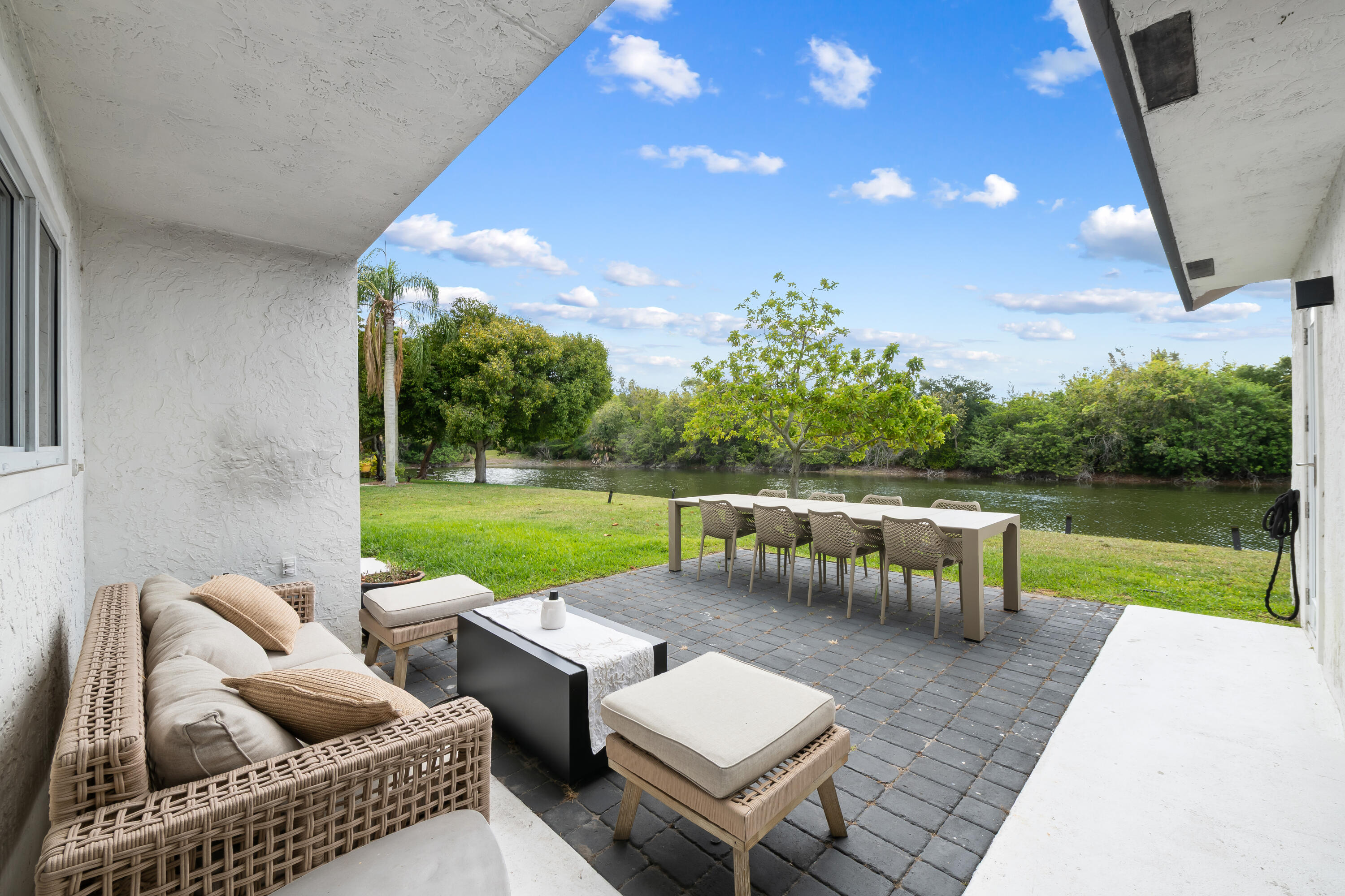 BAY WINDS 3 - Residential
