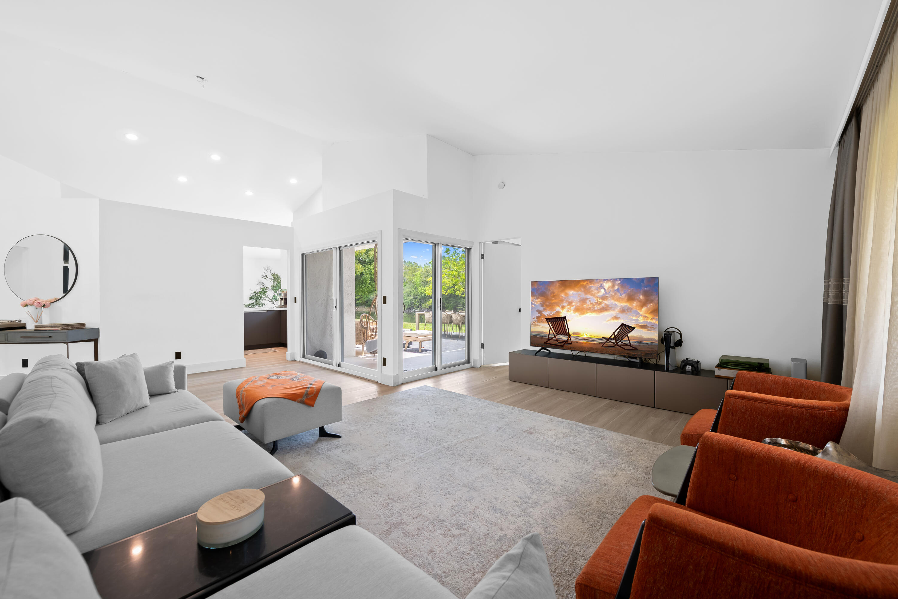BAY WINDS 3 - Residential