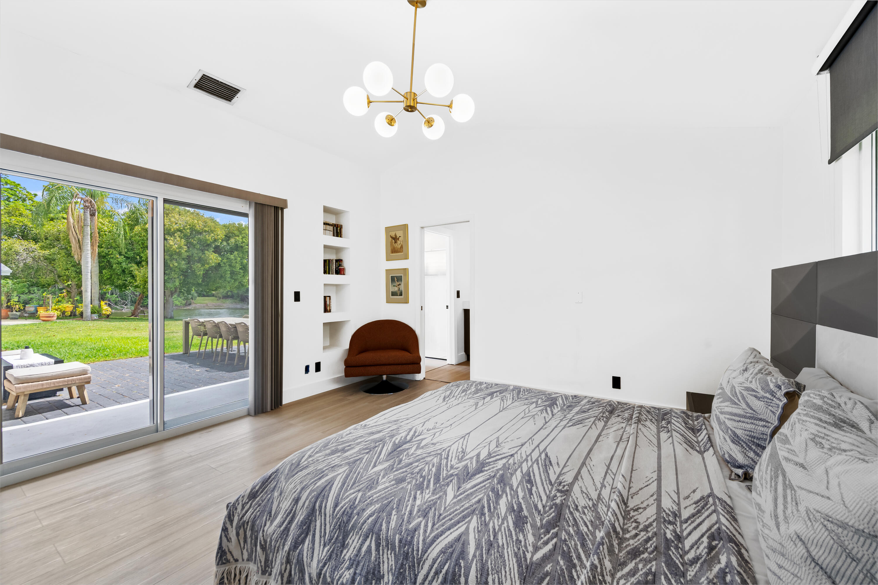 BAY WINDS 3 - Residential