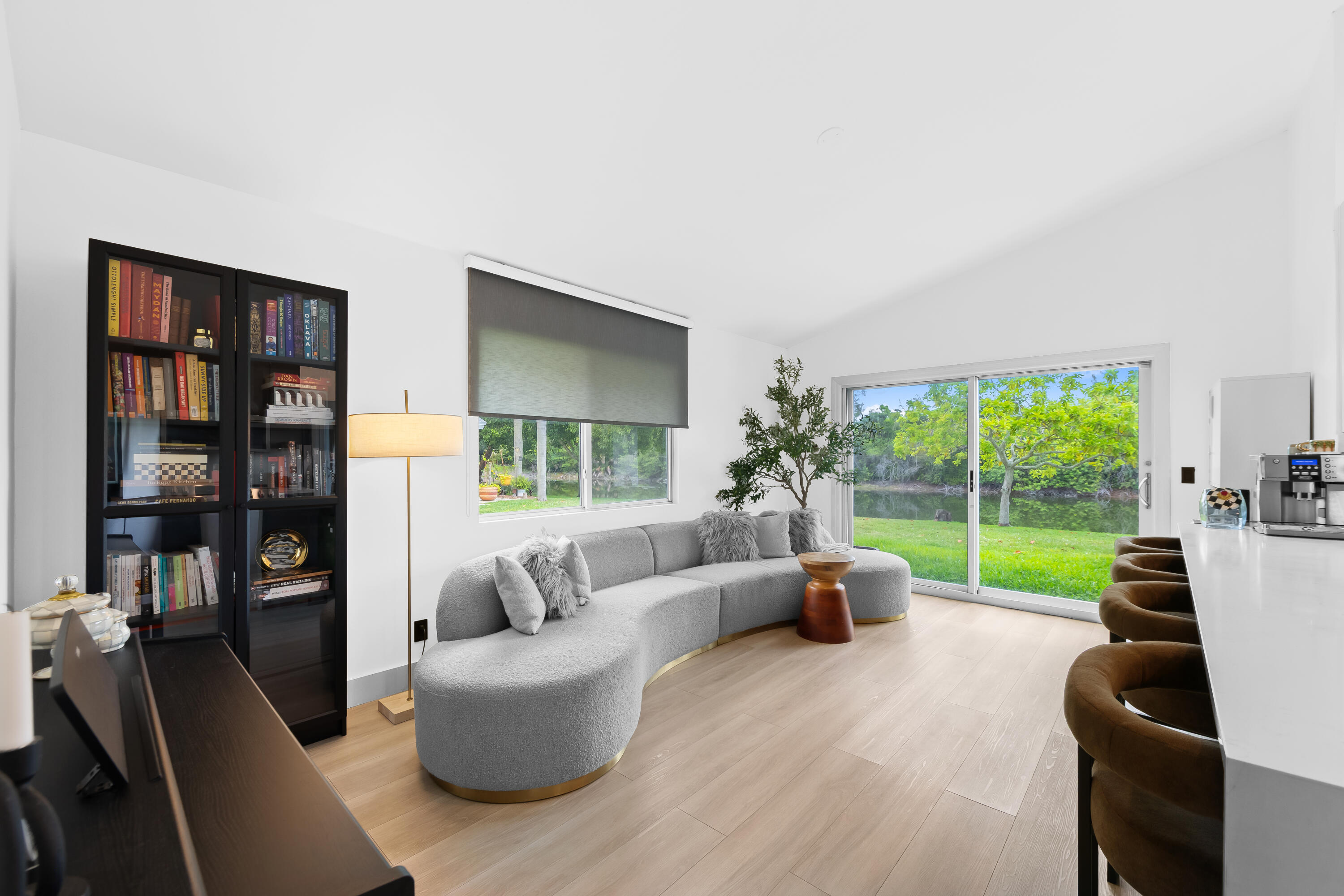 BAY WINDS 3 - Residential