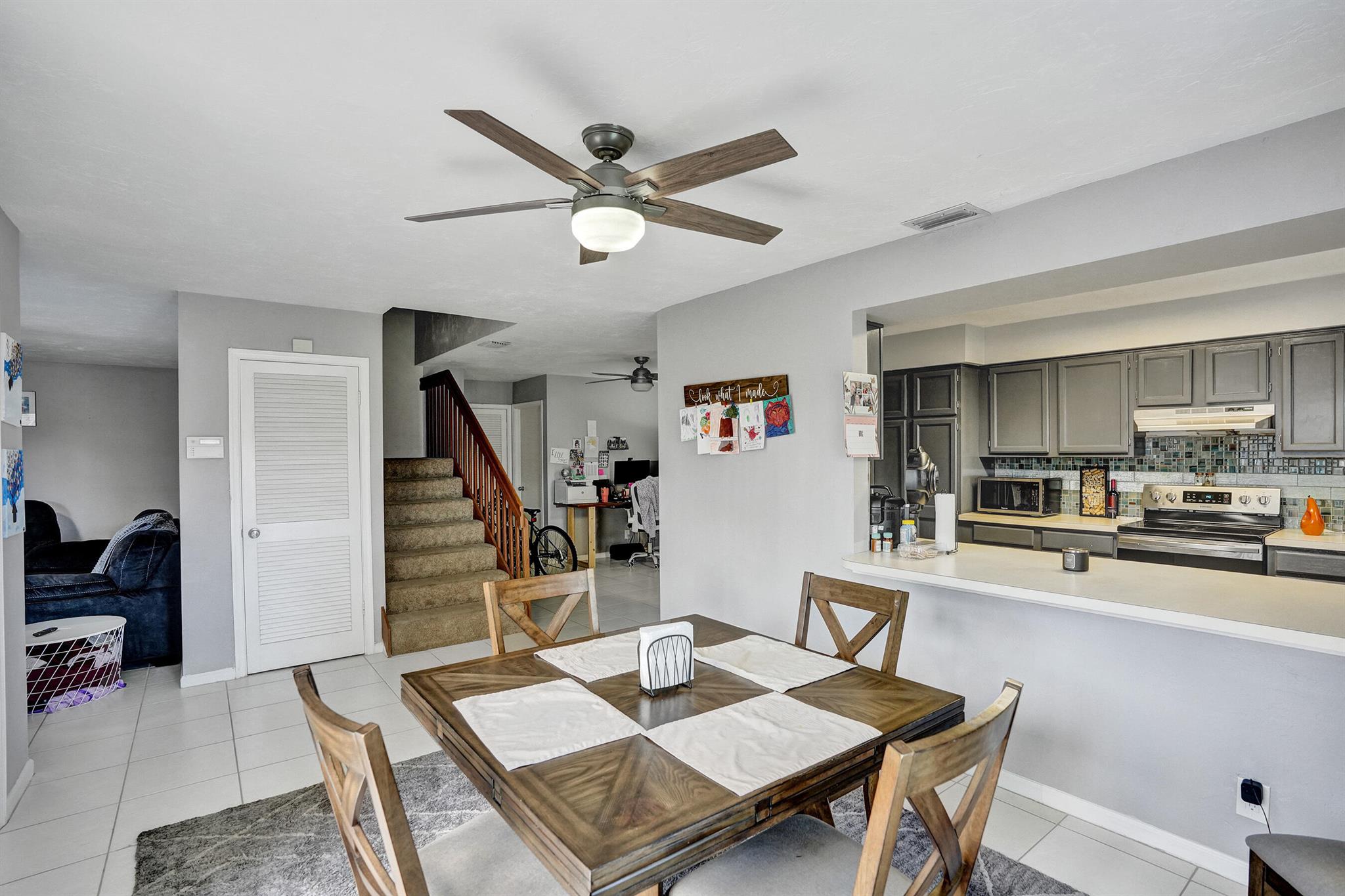 GOLFVIEW HARBOUR ESTATES - Residential Lease