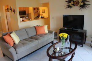 PINE RIDGE AT DELRAY BEAC - Residential Lease