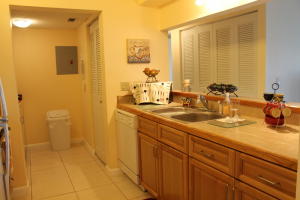 PINE RIDGE AT DELRAY BEAC - Residential Lease