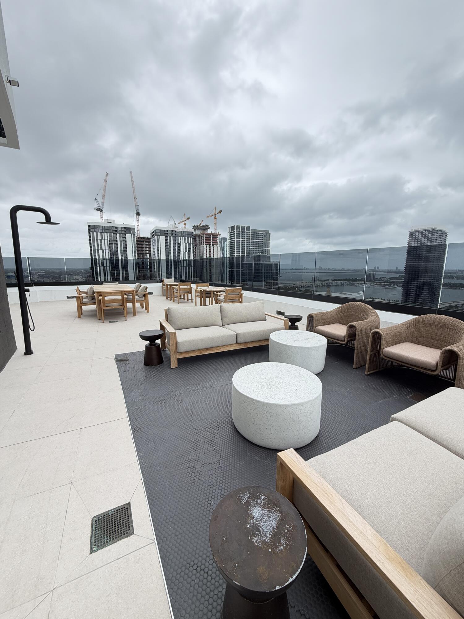 MIAMI NORTH - Residential Lease