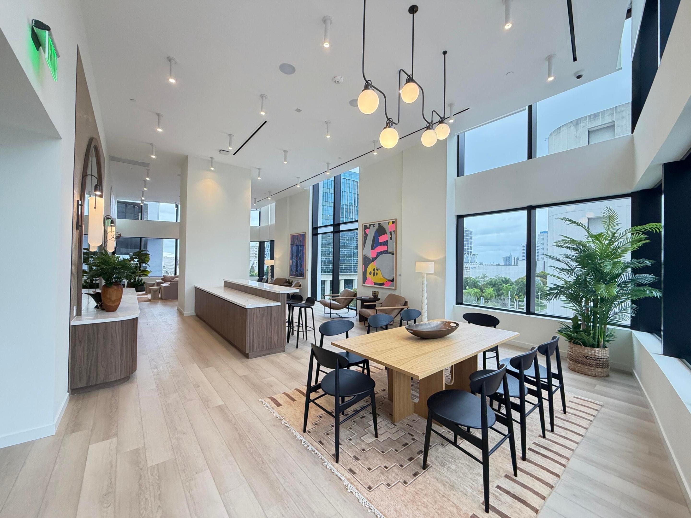 MIAMI NORTH - Residential Lease