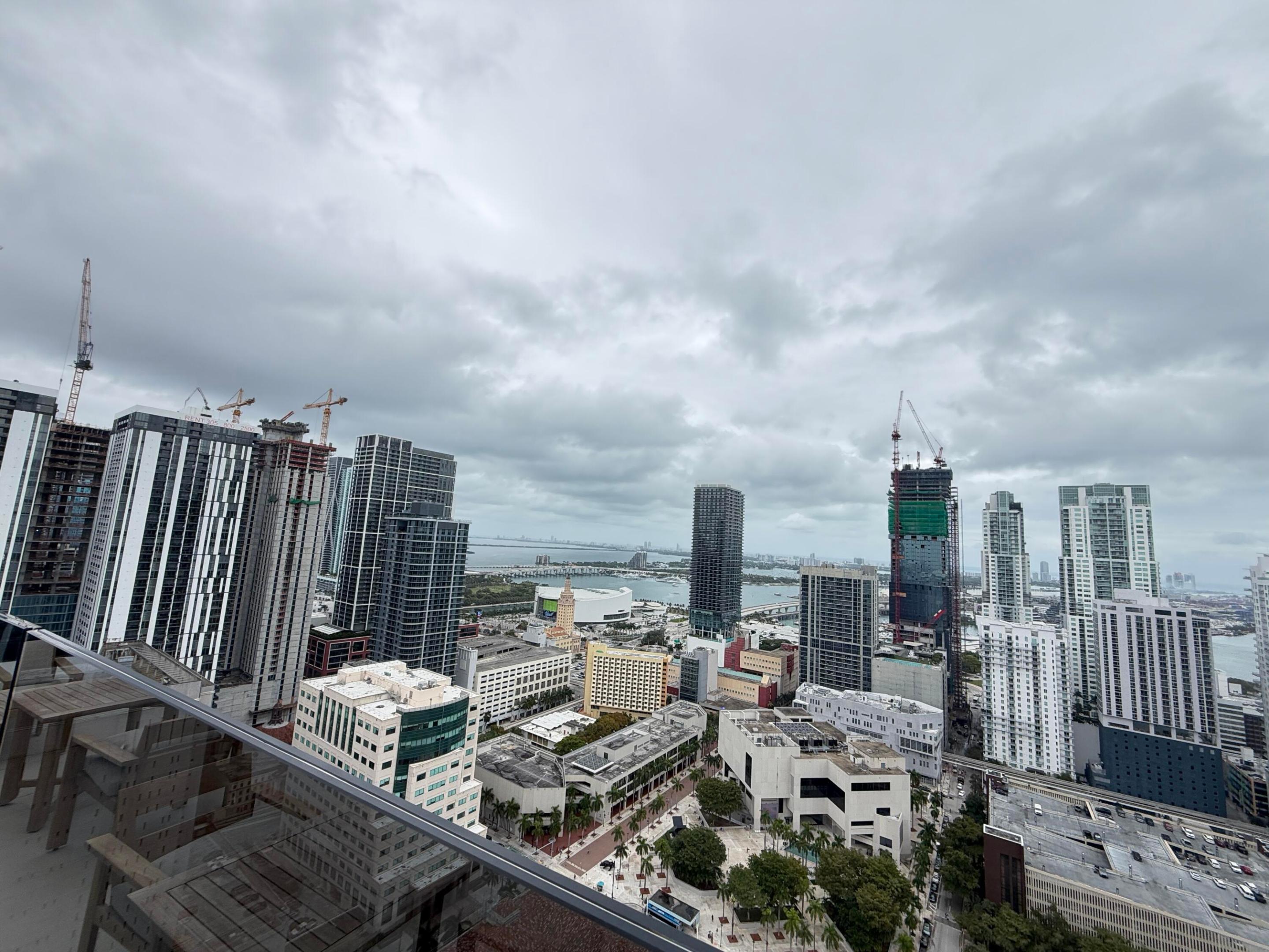 MIAMI NORTH - Residential Lease