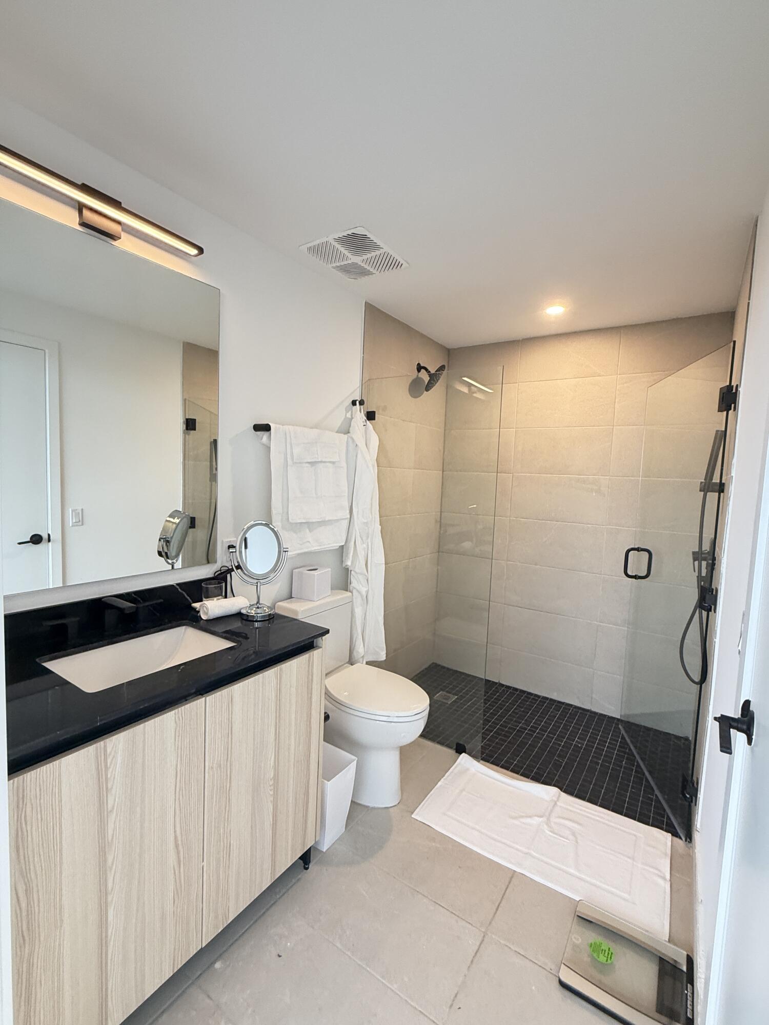 MIAMI NORTH - Residential Lease