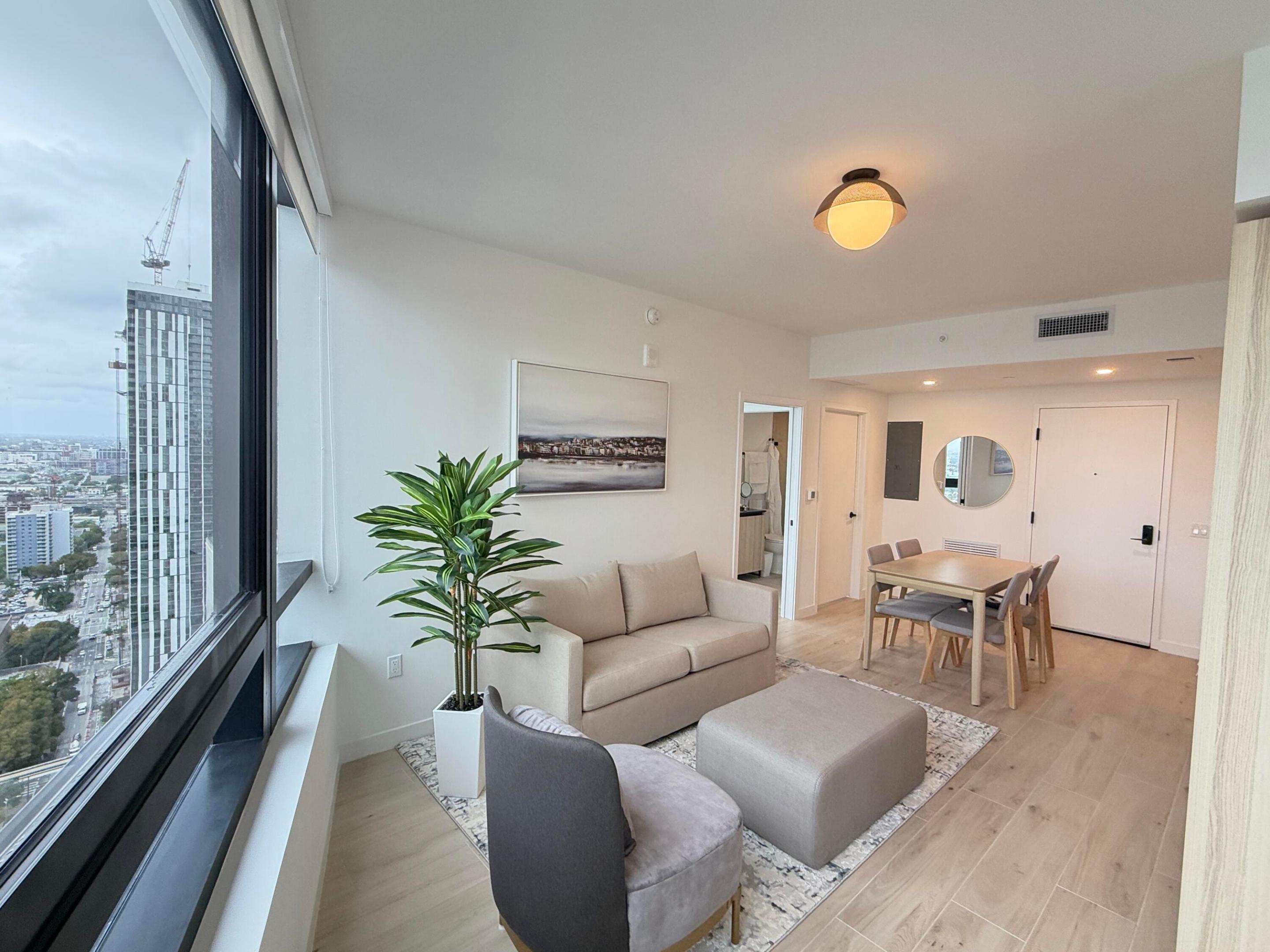 MIAMI NORTH - Residential Lease