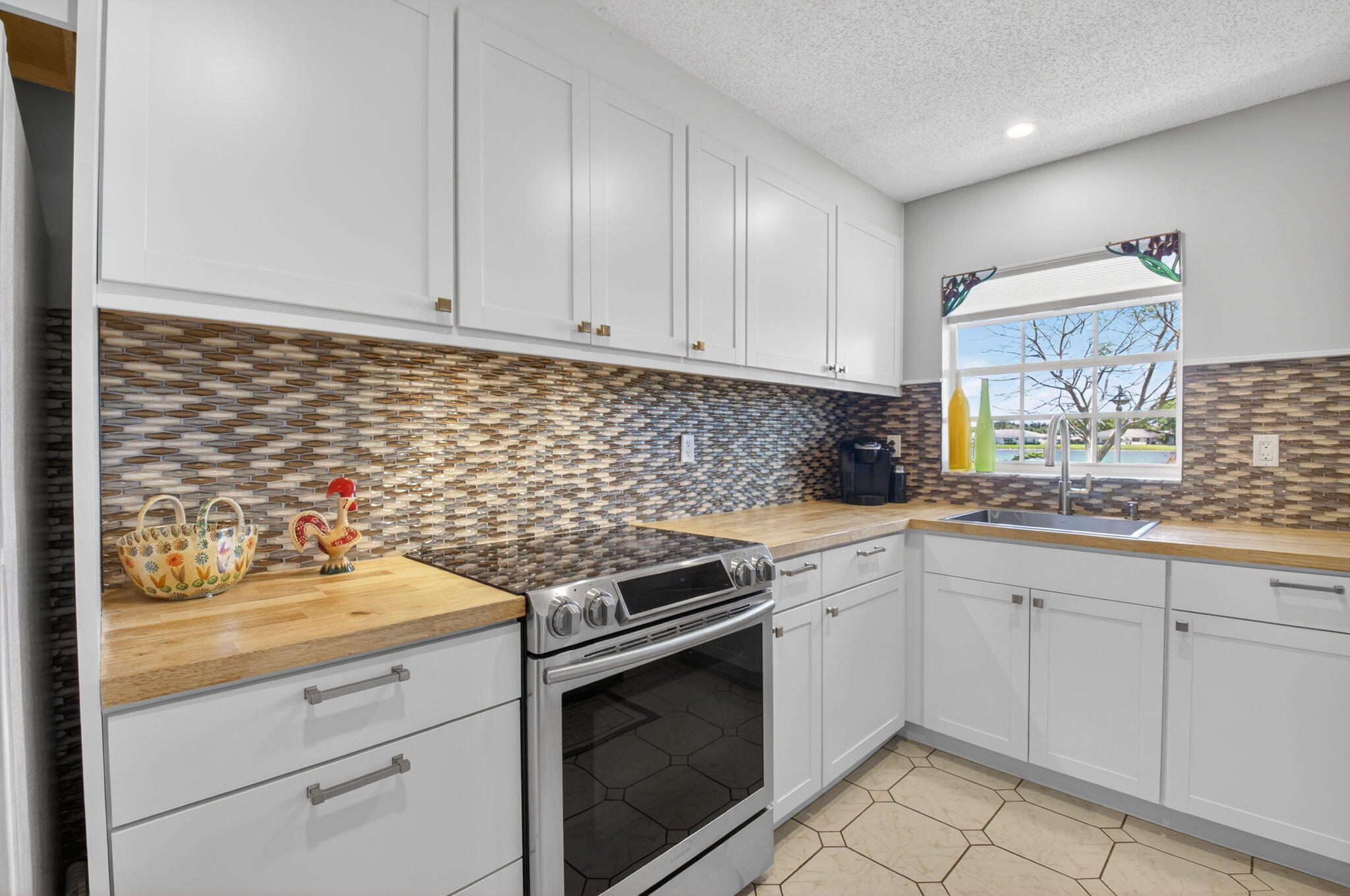 HIGH POINT OF DELRAY WEST CONDO SEC 1&2 - Residential