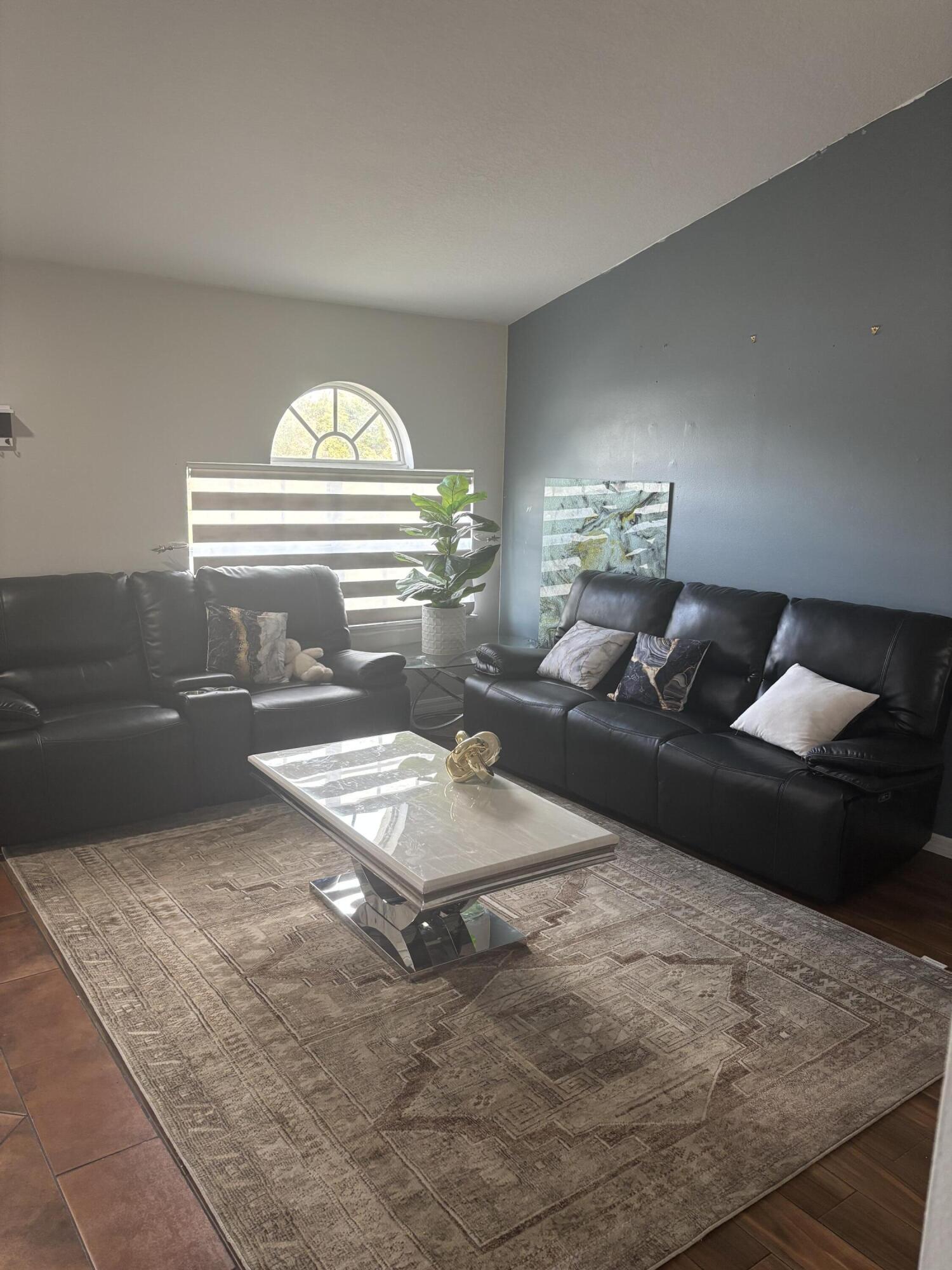 PORT ST LUCIE SECTION 25 - Residential