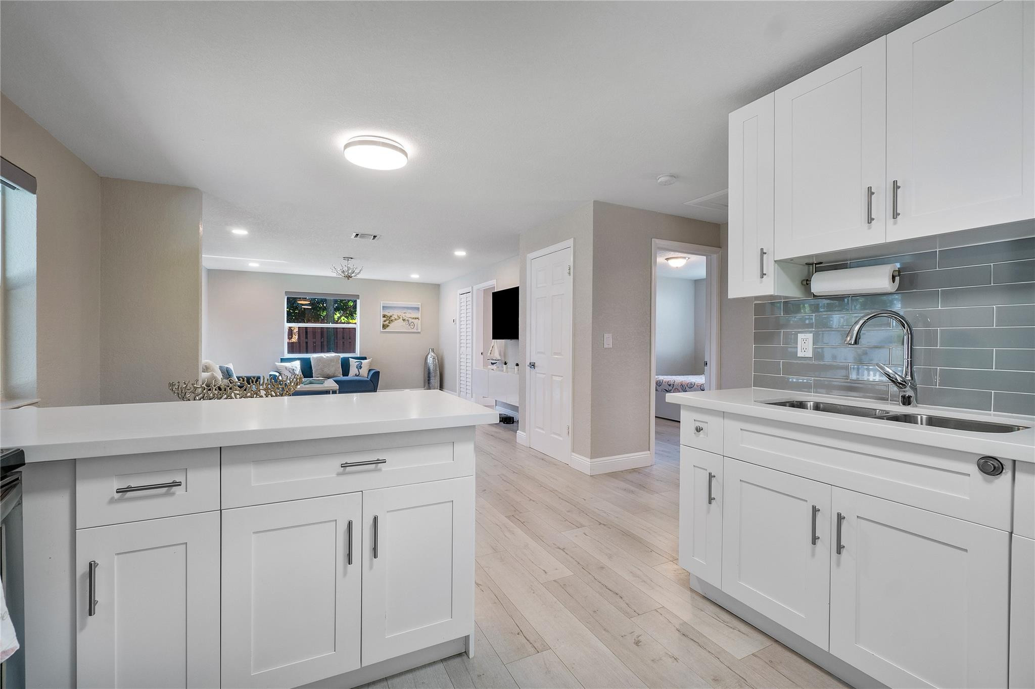 PLUMOSA PARK SEC A, B AND D - Residential Lease