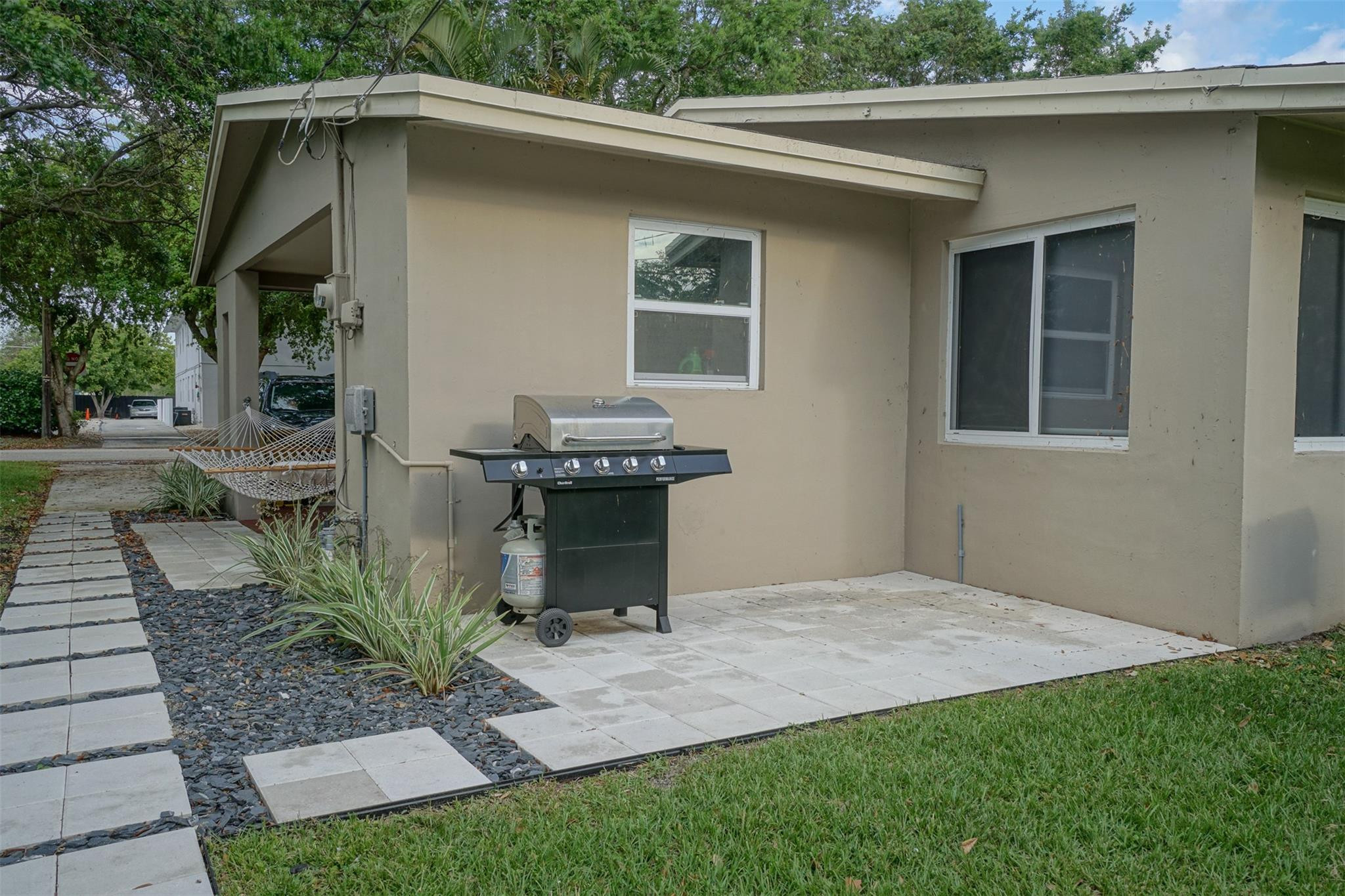 PLUMOSA PARK SEC A, B AND D - Residential Lease