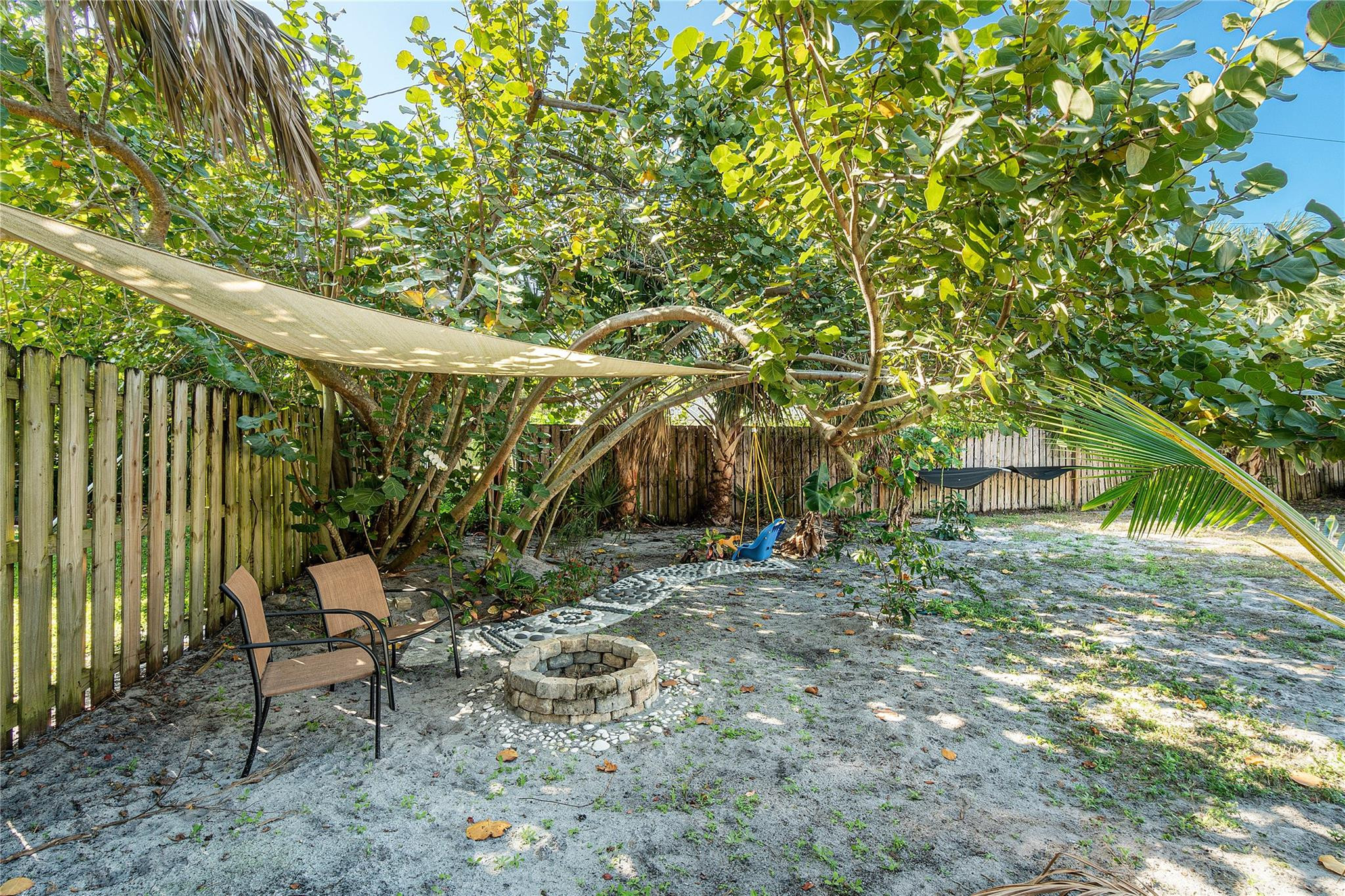 PLUMOSA PARK SEC A, B AND D - Residential Lease