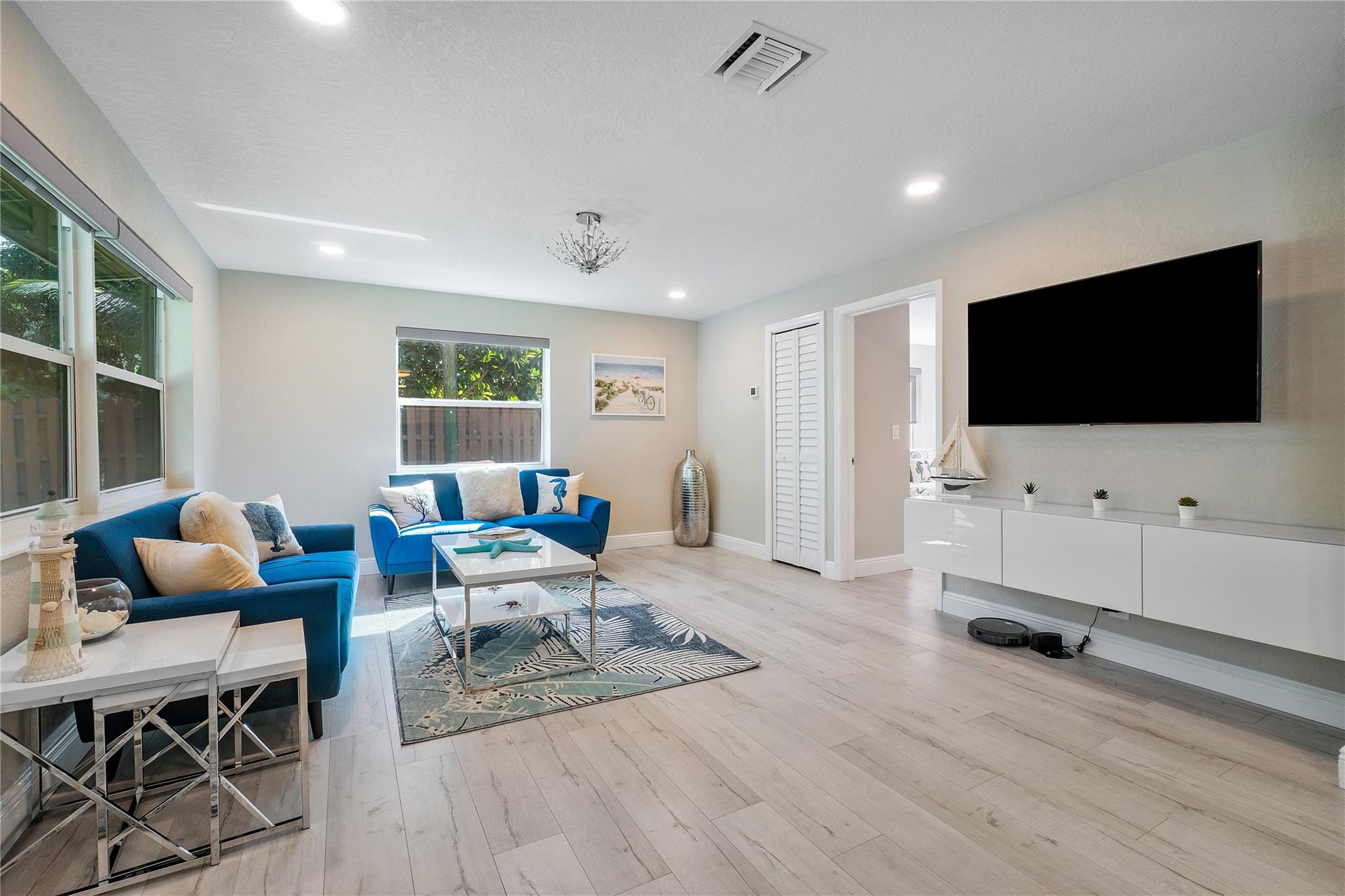PLUMOSA PARK SEC A, B AND D - Residential Lease