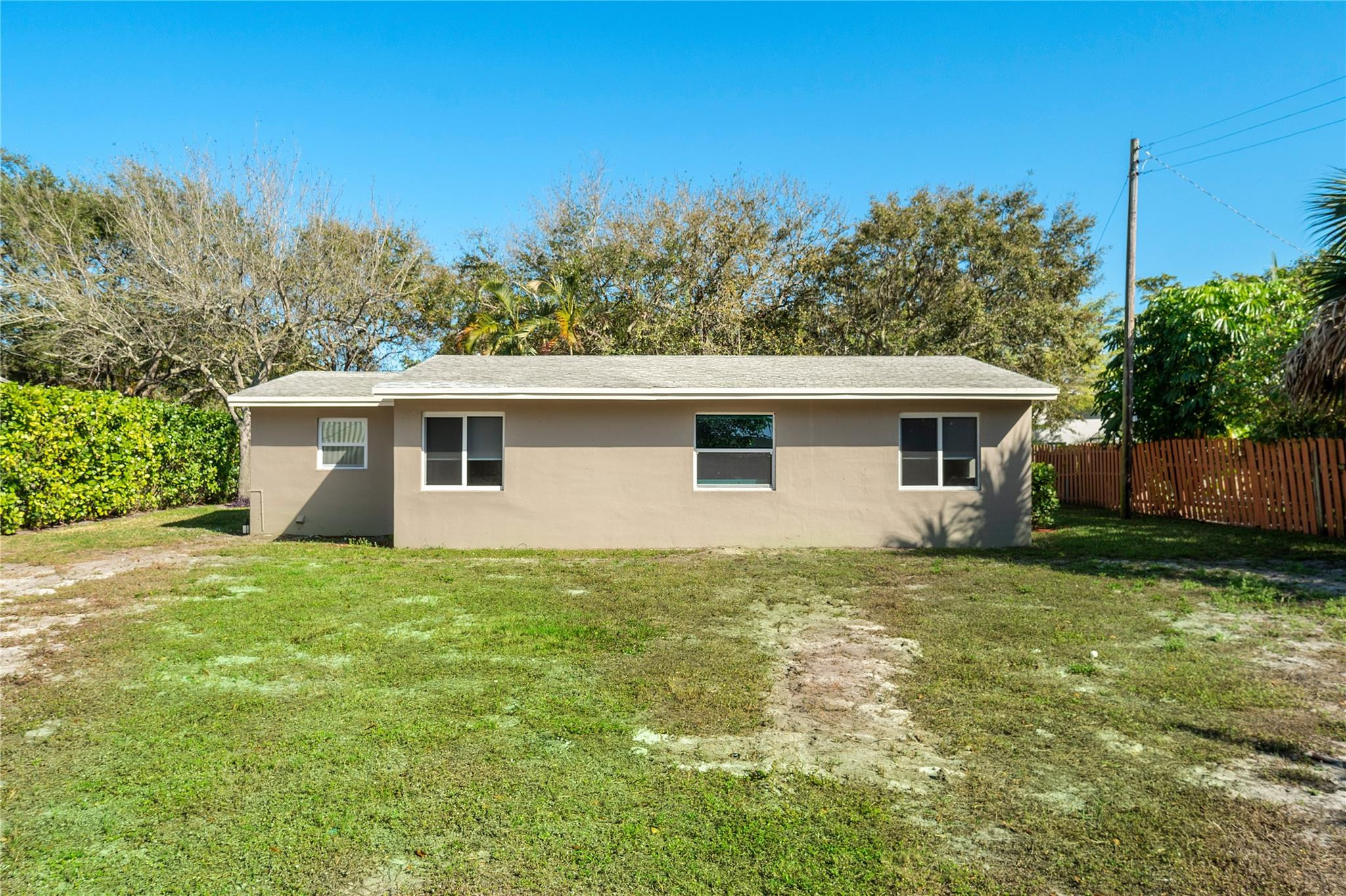 PLUMOSA PARK SEC A, B AND D - Residential Lease
