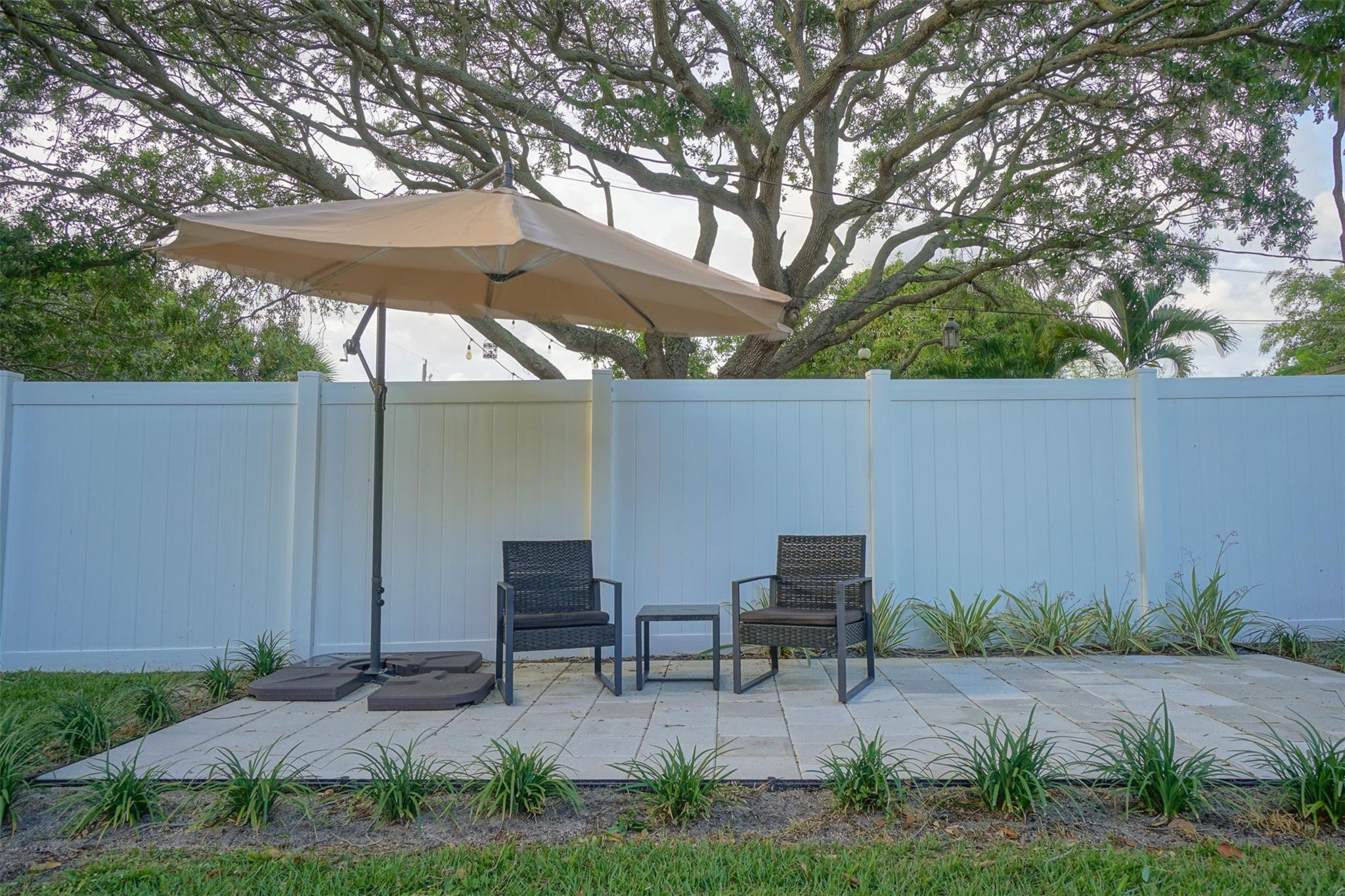 PLUMOSA PARK SEC A, B AND D - Residential Lease