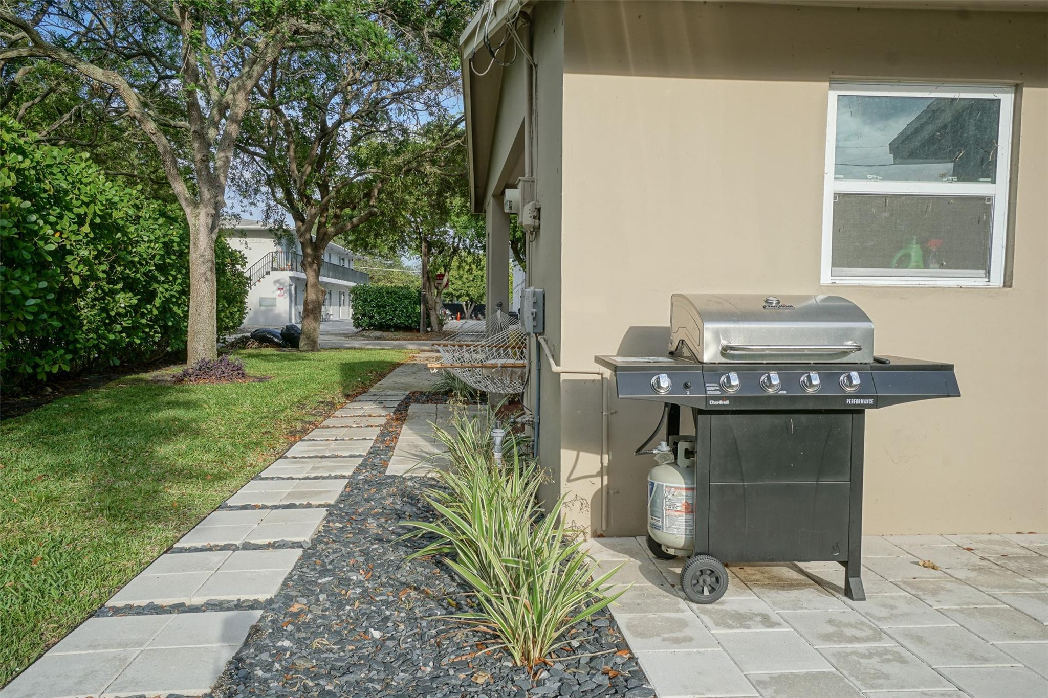 PLUMOSA PARK SEC A, B AND D - Residential Lease