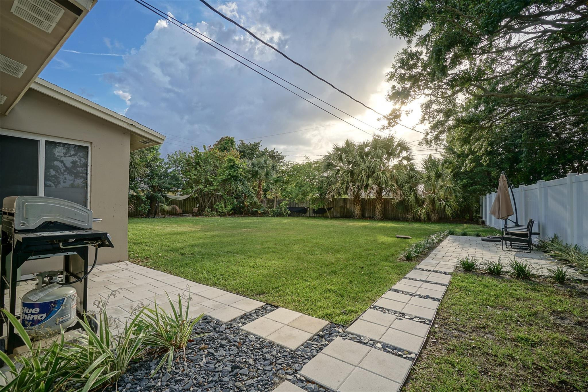 PLUMOSA PARK SEC A, B AND D - Residential Lease